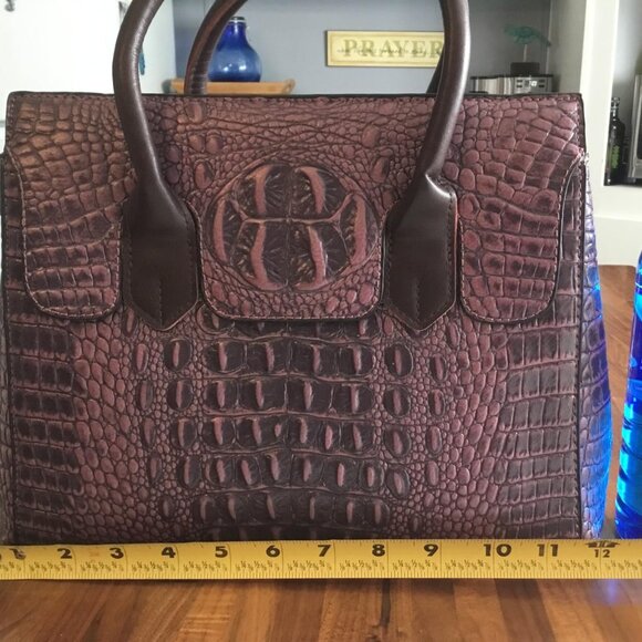 Neiman Marcus Brown Croc Embossed PU Leather Reverie Bag - Picture 2 of 4